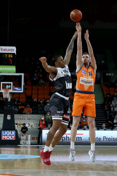 利用速度攻 利用速度攻